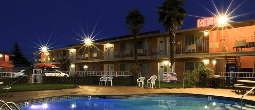 Americas Best Value Inn Red Bluff Exterior photo