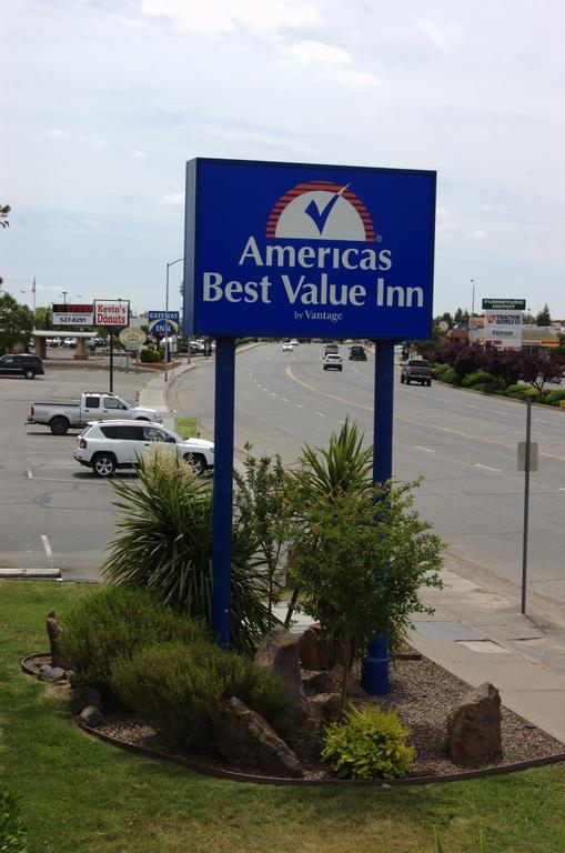 Americas Best Value Inn Red Bluff Exterior photo