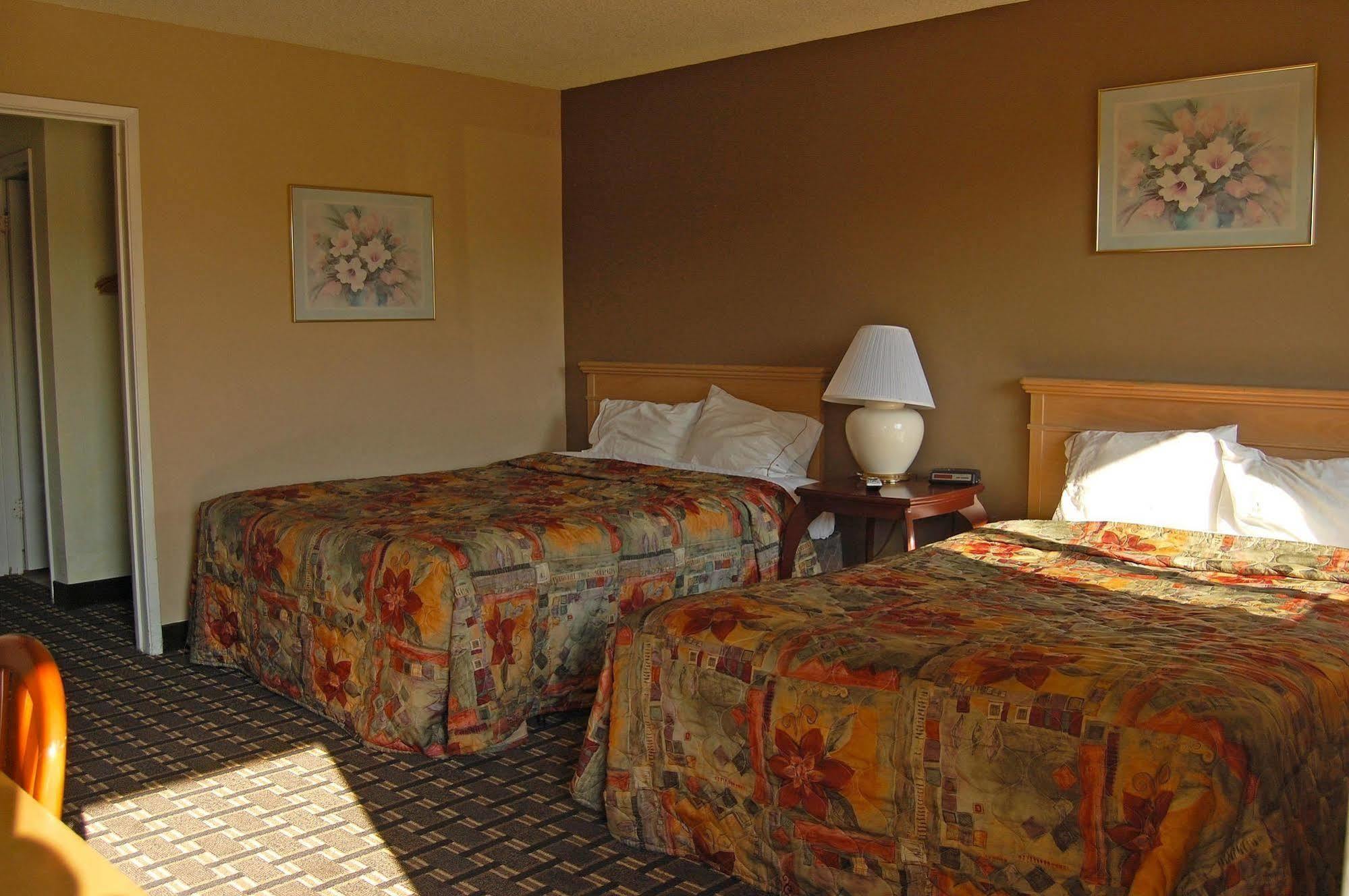 Americas Best Value Inn Red Bluff Exterior photo